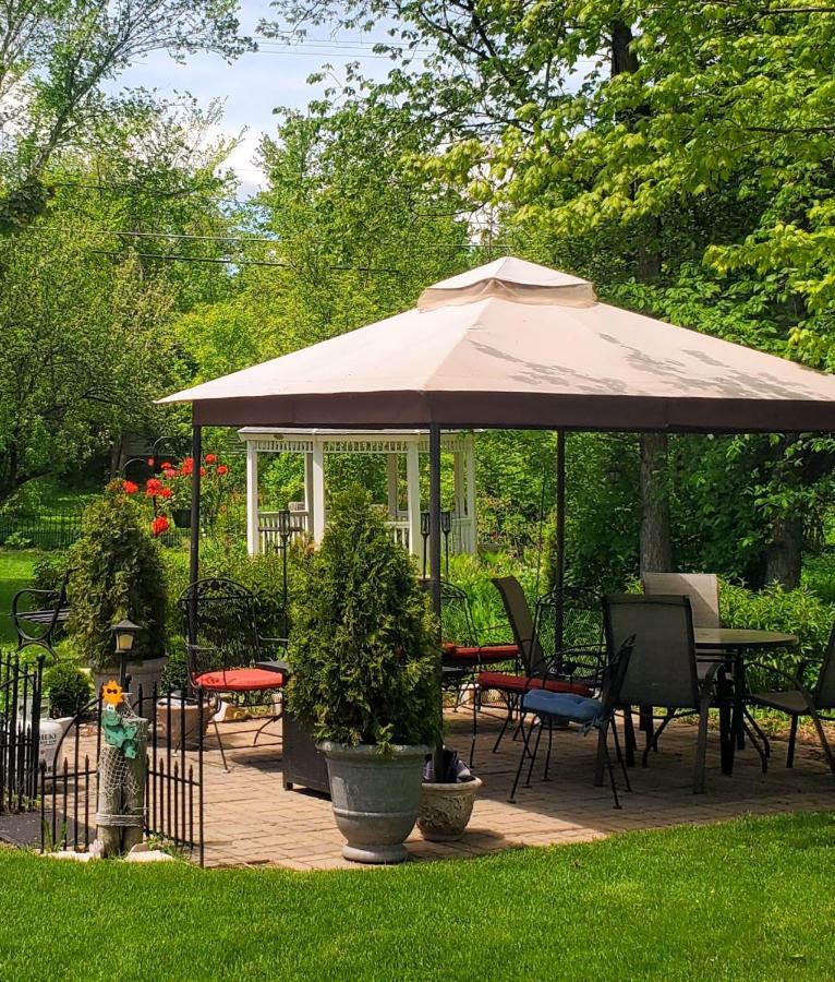 Lilly Pad Hotel Cedarburg Exterior foto